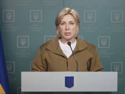 “Через постійні бомбардування понад мільйон людей у Маріуполі на межі смерті та без тепла”, – Ірина Верещук