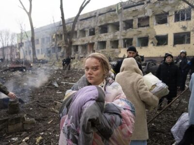 Справді вагітна чи спектакль батальйону «Азов»? – окупанти вдалися до нелюдської брехні