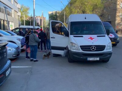 Півсотні врятованих маріупольців відправились на оздоровлення в Буковель