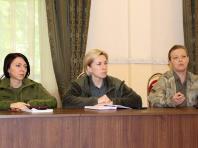 Сьогодні Віцепрем’єр-міністр-Міністр з питань реінтеграції тимчасово окупованих території Ірина Верещук зустрілася з родичами захисників «Азовсталі»