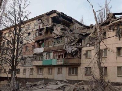 Блокують «дорогу життя», грабують школи й лікарні – ворог, як він є