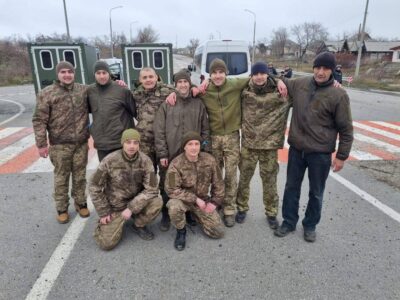 З російського полону повернулися ще 12 українців