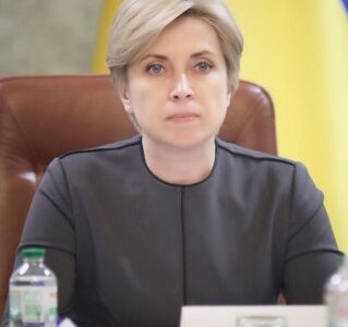 Vitse baş nazir İrına Vereşçuk İşğalden azat etilgen topraqlar meseleleri koordinatsiya ştabınıñ başı oldı