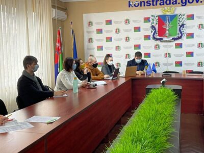 Круглі столи Мінреінтеграції спільно з ПРООН у Костянтинівці й Іллінівці: посилюючи соціальну згуртованість