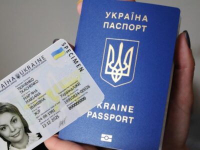 Українці зможуть оформити внутрішній та закордонний паспорти одночасно – голова Уряду Денис Шмигаль