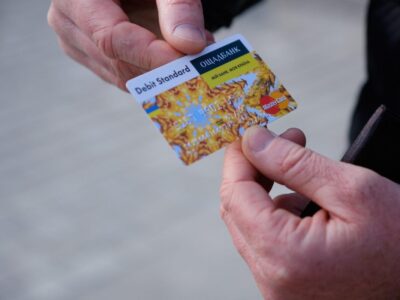 Ощадбанк востаннє дозволив до 1 квітня 2022 року використання платіжних карток ВПО, термін дії яких закінчується під час карантину