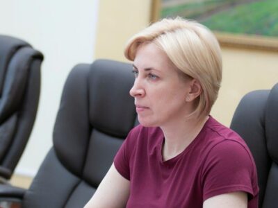 İrına Vereşçuk: VİETdaki ukrainalılarnıñ mecburiy pasportleştirilmesinen bağlı er kes ciddiy olaraq mesüliyetke çekilecek
