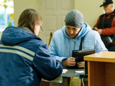 Укрпошта відкрила перше стаціонарне відділення у звільненому від окупантів Куп’янську на Харківщині