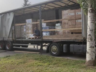 Hayriyetçiler VİETdan köçip kelgenlerge gumanitar yardım berdiler