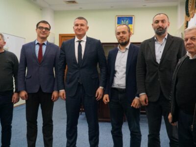 В Херсоні обговорили будівництво 200 квартир для кримських татар та пільговиків
