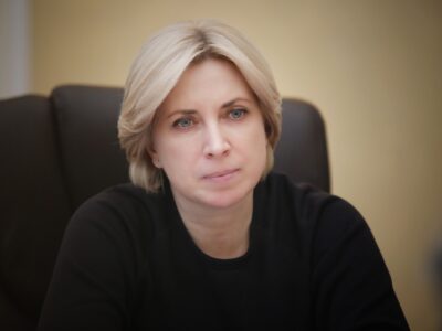 Ruslar, öz cinayetlerinen arsız şekilde forsalanalar. Amma ceza alacaqlar