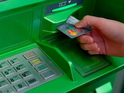 Як захистити свою платіжну картку від шахраїв