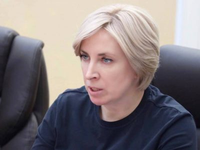 VİETnıñ sakinleri içün tevsiyeler deñişmez: imkânıñız olsa, duşman pasportını almañız, çıqıñız ya da USQni bekleñiz