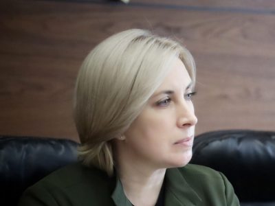 Kelecekte işğalden azat etilecek Qırımda çalışmaları içün gumanitar ve göñülli teşkilâtlar da öz hadimler yedegini şekillendirmeliler