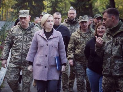 Ірина Верещук відвідала реабілітаційний центр і протезний завод на Вінниччині